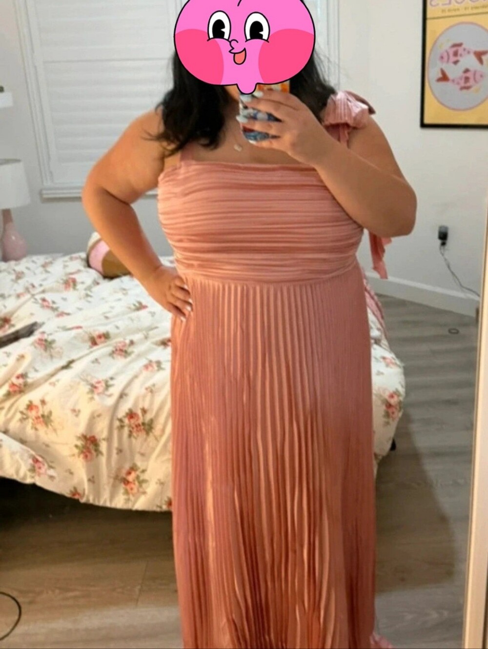 Elegant Pink Pleated Maxi Dress with Tie Shoulder